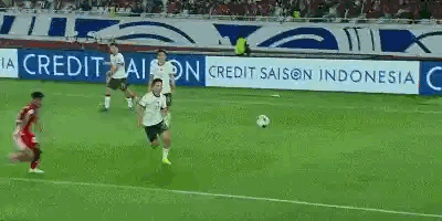 国足0-1印尼遭四连败 提前一轮无缘美加墨世界杯 国足0-1印尼遭四连败 提前一轮无缘美加墨世界杯