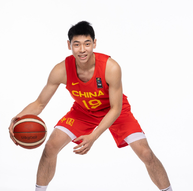 崔永熙:一个人不够 盼更多人走出来 崔永熙:一个人不够 盼更多人走出来