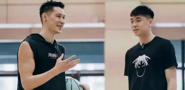 篮网签下崔永熙 林书豪点出生存法则:训练必须更狠 篮网签下崔永熙 林书豪点出生存法则:训练必须更狠