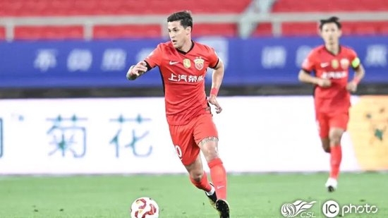 维塔尔世界波开胡 海港客胜三镇终结连败