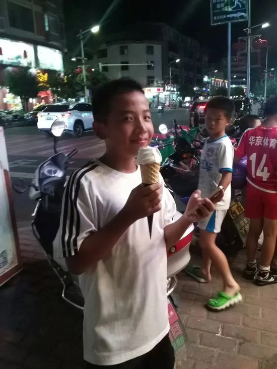魏祥鑫启程试训欧塞尔:九岁哭着找妈妈,十七岁中超首球 魏祥鑫启程试训欧塞尔:九岁哭着找妈妈,十七岁中超首球