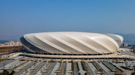 重庆龙兴足球场锁定18强赛末轮主场 中甲测试赛或为关键前置