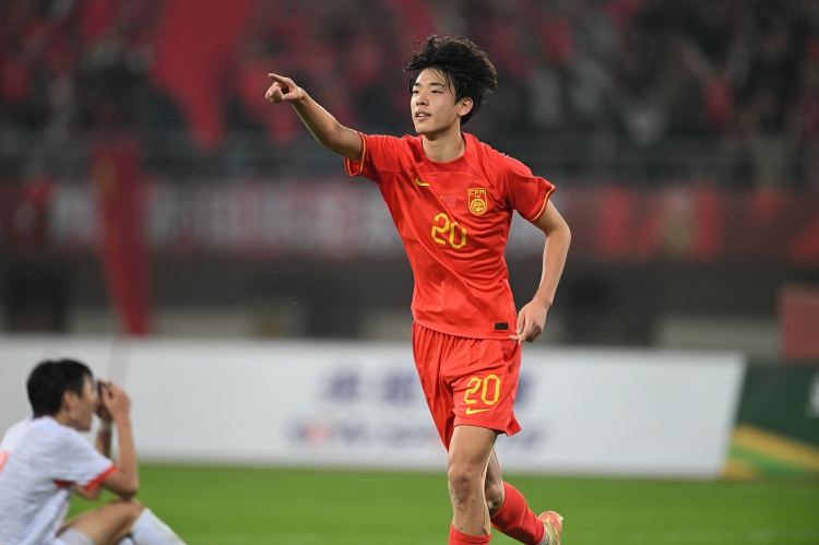 朱鹏宇:国足初体验收获大,与老大哥同训认清差距 朱鹏宇:国足初体验收获大,与老大哥同训认清差距