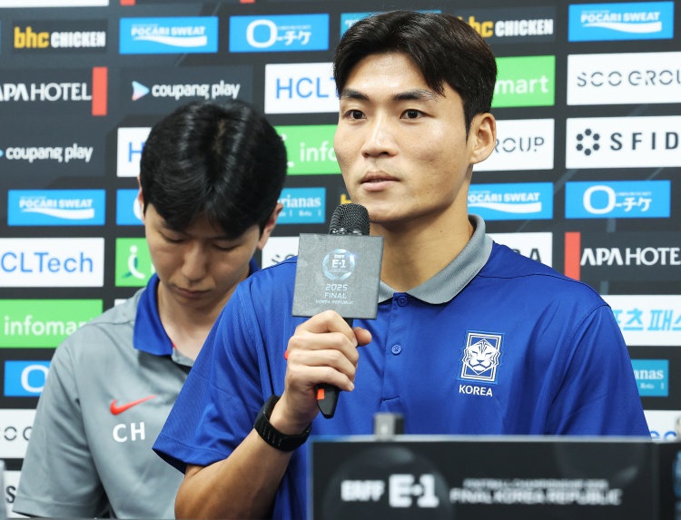 12分钟5次空中对抗:朴镇燮替补锁胜局,韩国2-1捷克取开门红