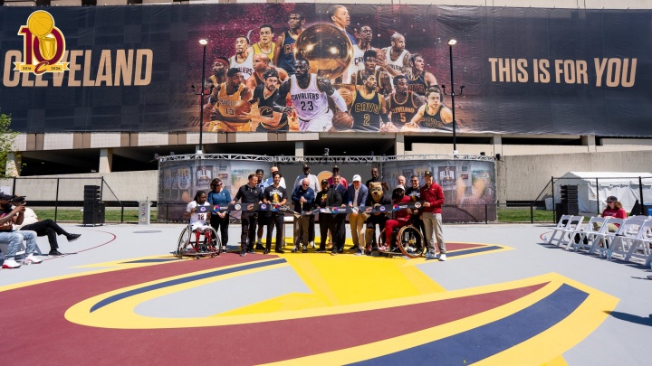 十载回响:克利夫兰纪念2016年NBA总冠军,1-3逆转成永恒 十载回响:克利夫兰纪念2016年NBA总冠军,1-3逆转成永恒