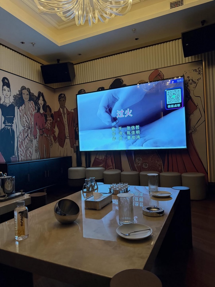 PJ·华盛顿携妻游杭州,社媒晒图称中国行第二站 PJ·华盛顿携妻游杭州,社媒晒图称中国行第二站