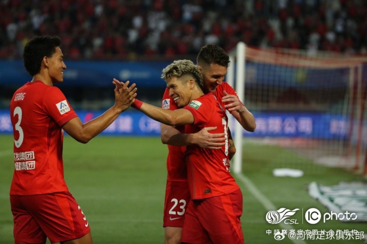 纳萨里奥闪击难救主，海港客场2-1逆转河南