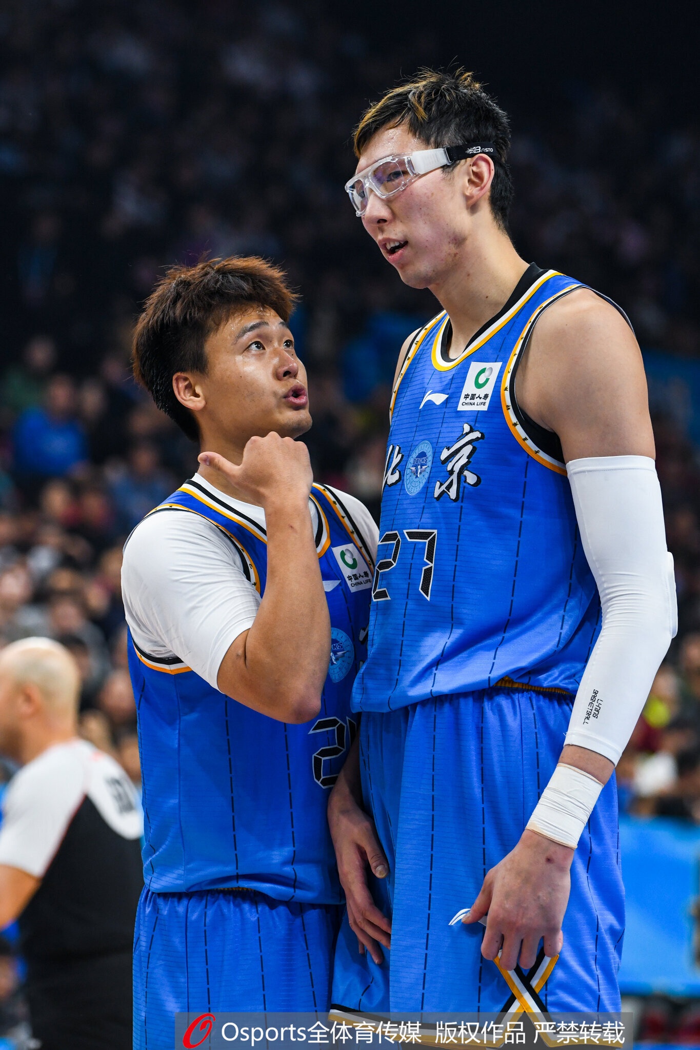 周琦解说NBA总决赛被赵睿点名 要求研究布伦森打法 周琦解说NBA总决赛被赵睿点名 要求研究布伦森打法