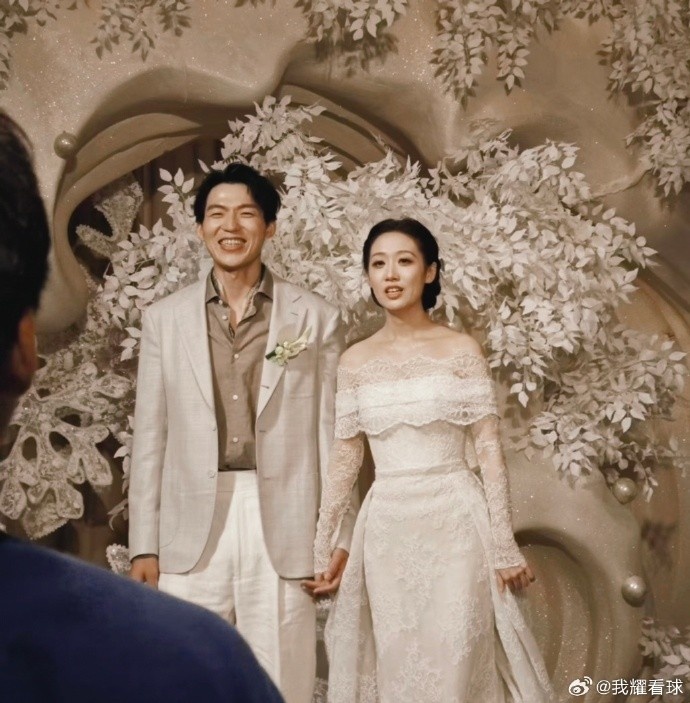吴前温州大婚:胡明轩孙铭徽到场,浙江队长领证一年后补办仪式 吴前温州大婚:胡明轩孙铭徽到场,浙江队长领证一年后补办仪式