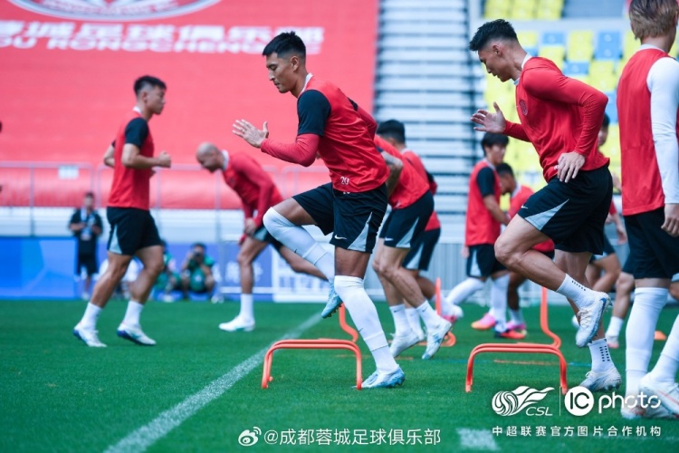 阿洛伊西:西班牙有球无球两端均值得中超学习 阿洛伊西:西班牙有球无球两端均值得中超学习