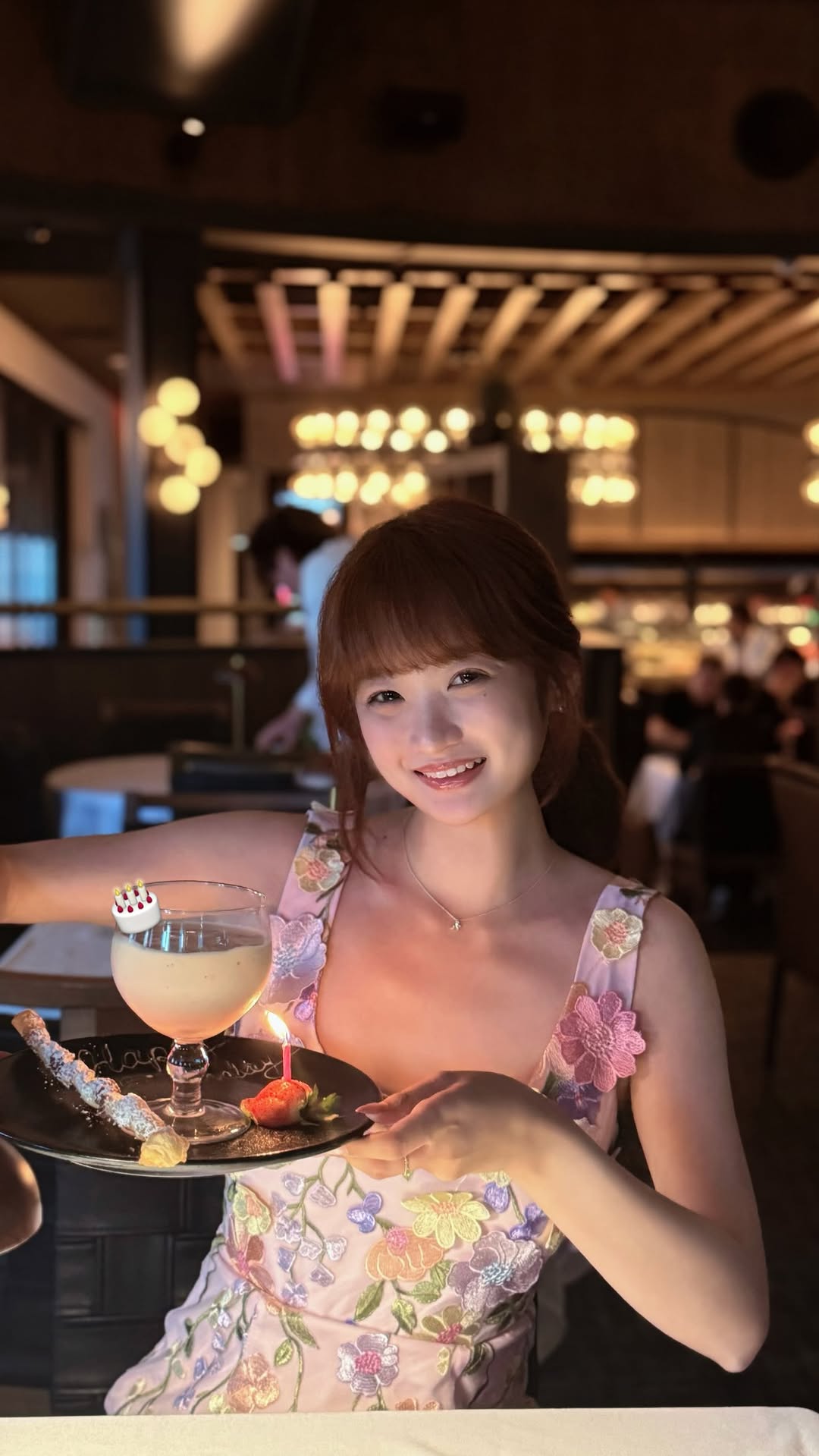 杨瀚森女友庆24岁生日 年龄差3岁 杨瀚森女友庆24岁生日 年龄差3岁