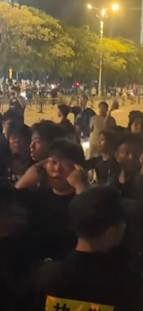 李平康谈三镇津门虎事件:该对全国的足球流氓网络暴民都做做处理 李平康谈三镇津门虎事件:该对全国的足球流氓网络暴民都做做处理