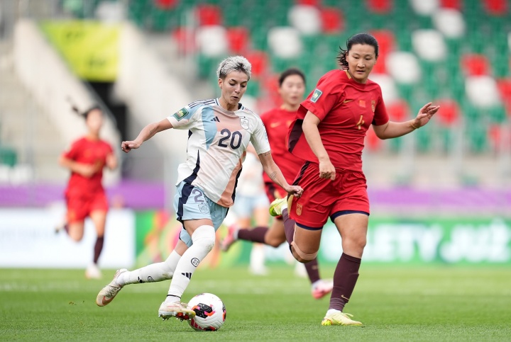 北青:中国U20女足轮换5人保存实力,黄嘉欣伤情待进一步确认 北青:中国U20女足轮换5人保存实力,黄嘉欣伤情待进一步确认