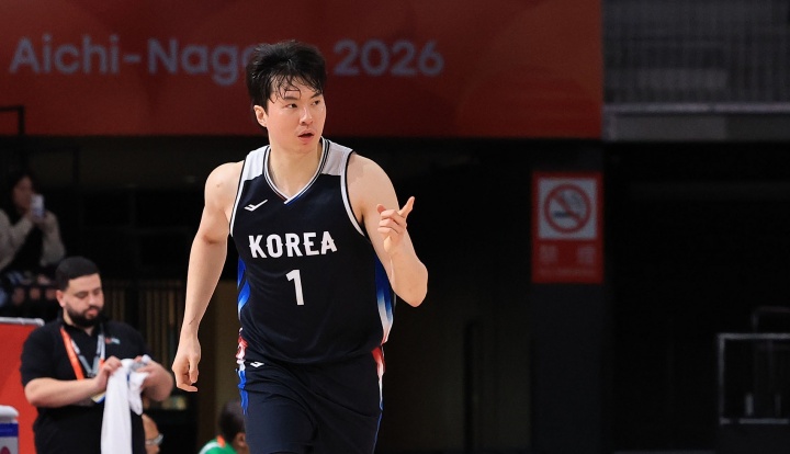 免兵役的诱惑!亚运男篮半决赛韩国半场36-24领先伊朗 李贤重11分 免兵役的诱惑!亚运男篮半决赛韩国半场36-24领先伊朗 李贤重11分